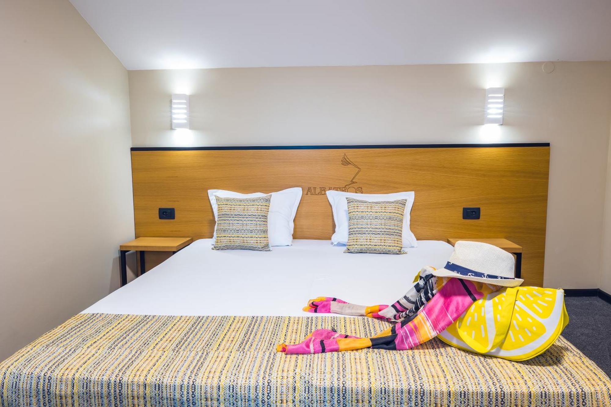 Hotel Albatros New Town Sozopol Bagian luar foto