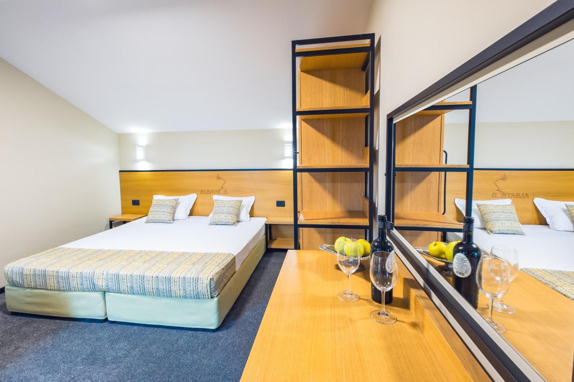 Hotel Albatros New Town Sozopol Bagian luar foto