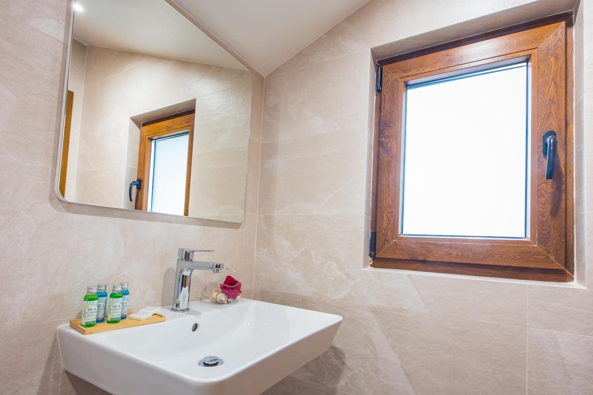 Hotel Albatros New Town Sozopol Bagian luar foto