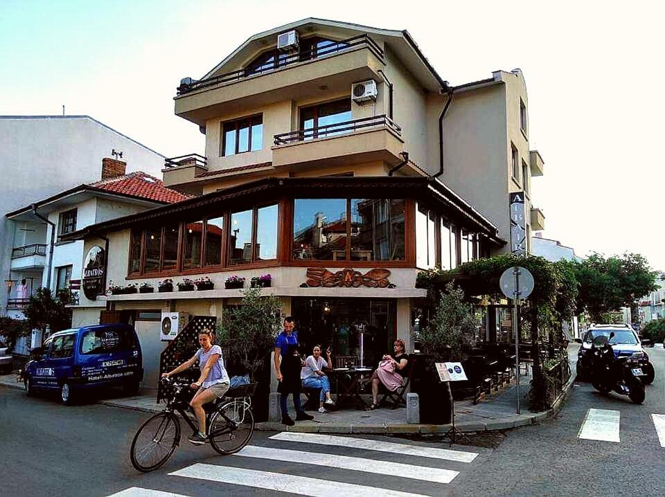 Hotel Albatros New Town Sozopol Bagian luar foto